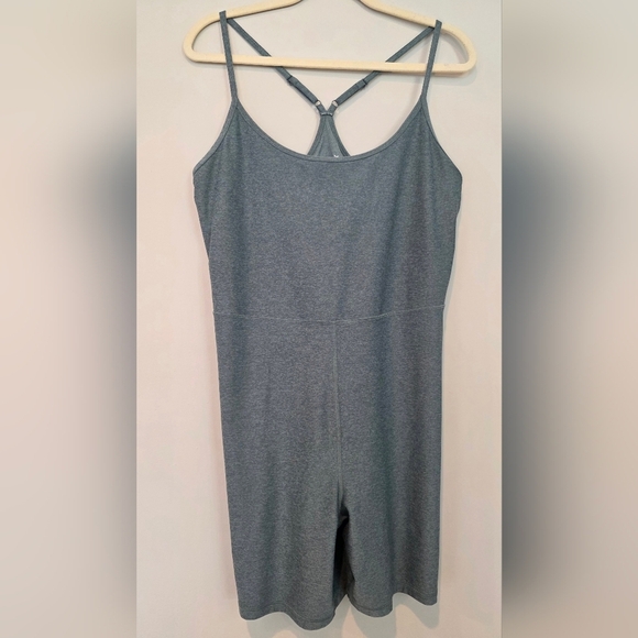 Old Navy Active Women's Size XL Cloud+ Racerback Bodysuit 6" Inseam Blue Green - Picture 3 of 11